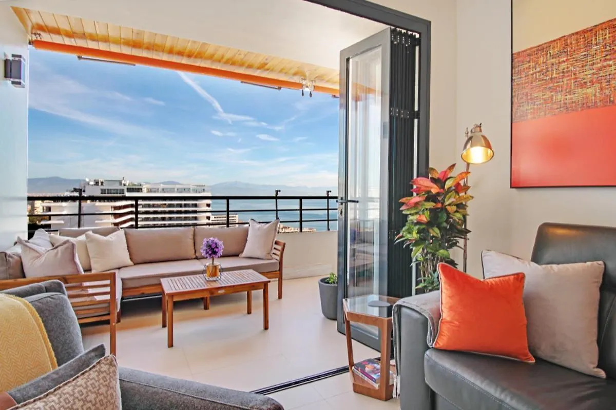 La Nogalera Deluxe Apartment 토레몰리노스